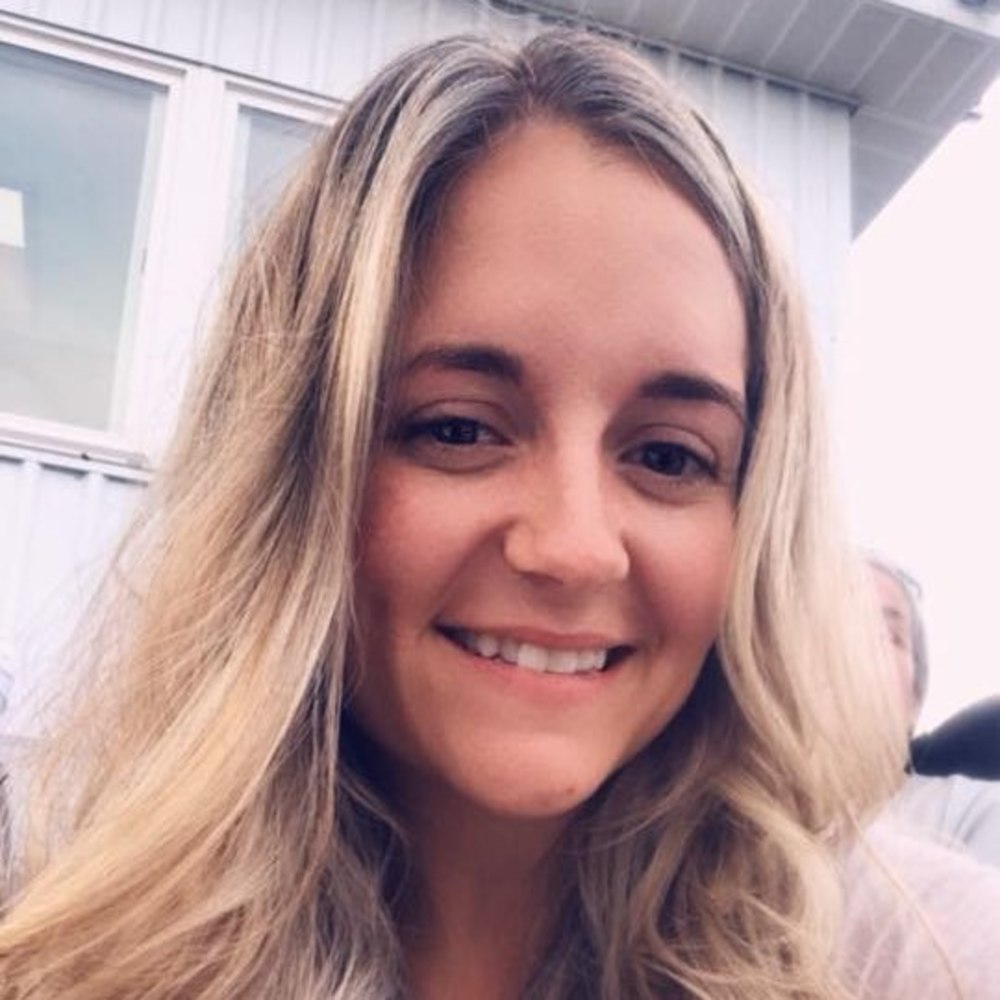 Meet your Posher, Claire